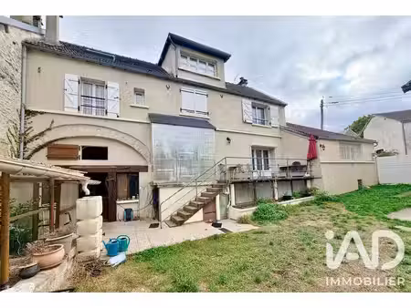 maison traditionnelle à deux rivières (89460)