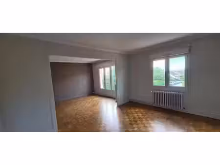 location appartement 3 pièces 76 m² à couchey (21160)