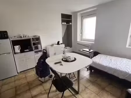 location appartement 2 pièces 31 m² à guilherand-granges (07500)