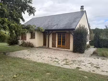 pavillon de plain pied avec 1 hectare