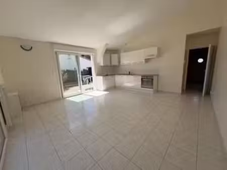 location appartement 2 pièces à challans (85300) : à louer 2 pièces / 48m² challans