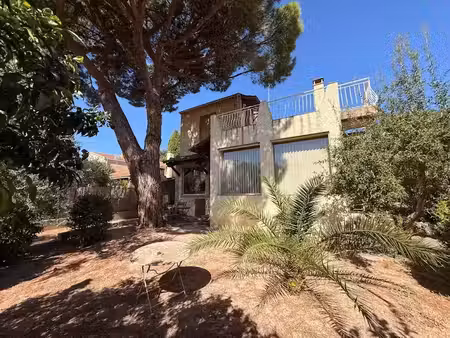vente propriété 5 pièces 144 m² à hyeres (83400)  355 000 €