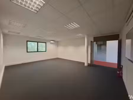 vente locaux professionnels à cesson-sevigne (35510)  500 000 €