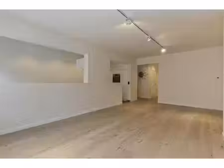 appartement te huur in wilrijk met 2 slaapkamers
