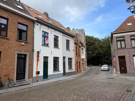 huis te huur in brugge met 3 slaapkamers