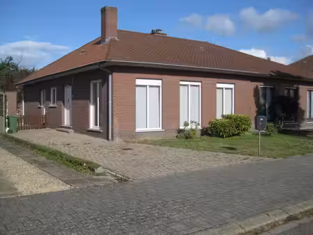 huis te huur in ranst met 2 slaapkamers