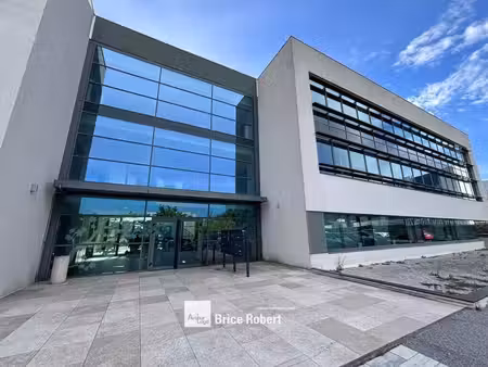 location bureaux 222m² à 680m²