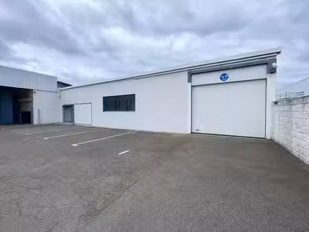 location local d’activités carquefou 44470 204m²