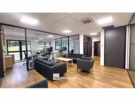 location bureaux 204m²