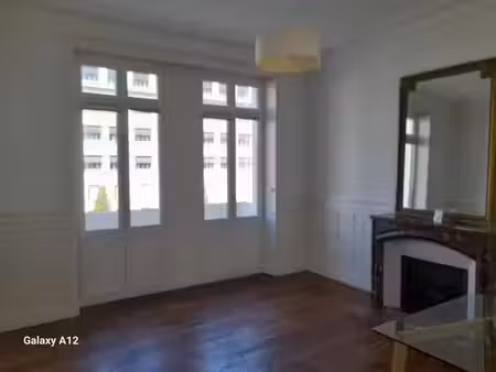 location appartement 4 pièces 92 m² à rennes (35000)