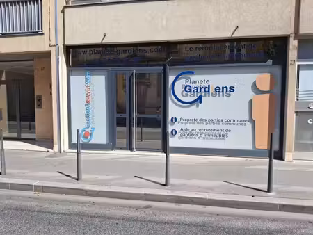 vente commerce villeurbanne 69100 72m²