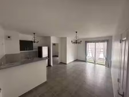 location appartement 2 pièces à cherbourg-octeville (50100) : à louer 2 pièces / 49m² cher