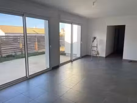 location maison à chavagnes-en-paillers (85250) : à louer / 100m² chavagnes-en-paillers