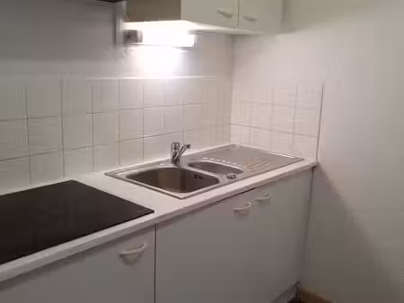location appartement 2 pièces 33m² aubagne 13400