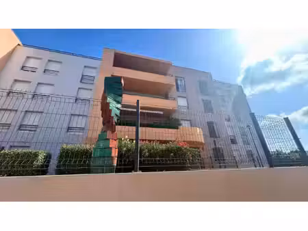 location appartement 4 pièces 75m² frejus 83600
