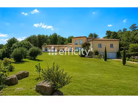 maison 9 pièces - 380 m²