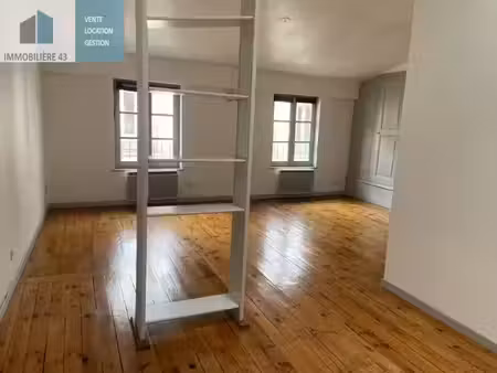 vente appartement 2 pièces 51 m² le puy-en-velay (43000)