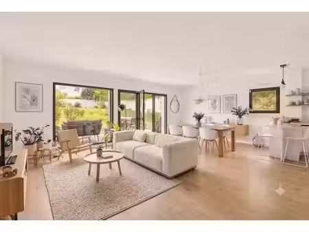 vente maison 5 pièces 120 m² à chateaufort (78117)  585 000 €