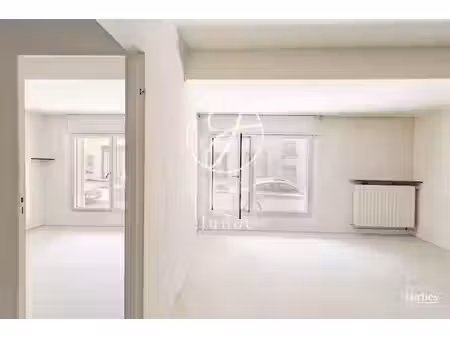 vente locaux professionnels 2 pièces 43.8 m² à paris 15ème (75015)  502 892 €
