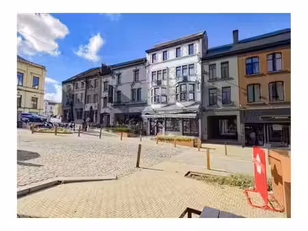 maison à vendre à place du marché 7 saint-hubert (vbe69818)