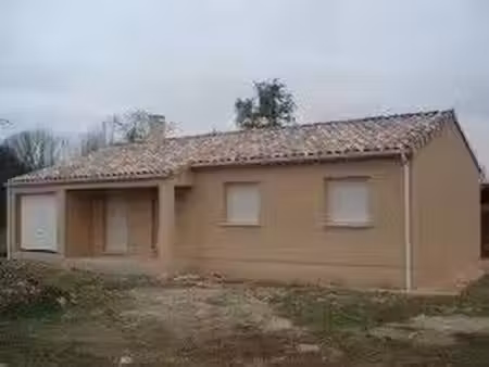 location maison 4 pièces 83 m² à la roche-chalais (24490)