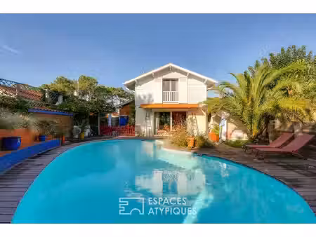 villa avec piscine à quelques pas des plages