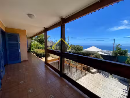 villa f5 avec vue mer et terrain piscinable à vendre à belle