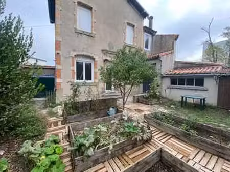 location appartement 3 pièces meublé à carcassonne (11000) : à louer 3 pièces meublé / 42m