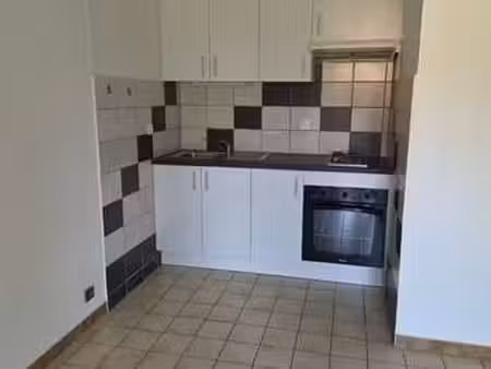 location appartement t1 à challes-les-eaux (73190) : à louer t1 / 25m² challes-les-eaux