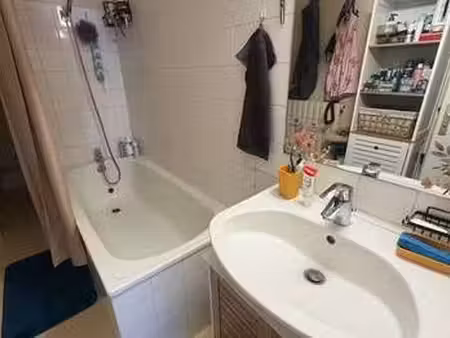 location appartement 4 pièces à vic-sur-cère (15800) : à louer 4 pièces / 88m² vic-sur-cèr
