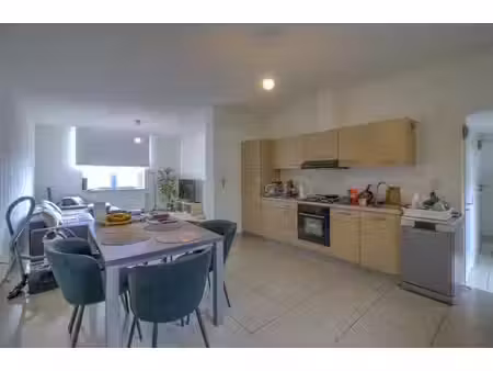 bel appartement deux chambres au rez de chaussee