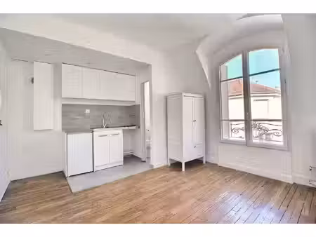 appartement courbevoie studio 17.16 m2 à bécon gare sncf ligne l
