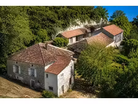 vente ferme 6 pièces 134 m² à bagat-en-quercy (46800)  378 000 €