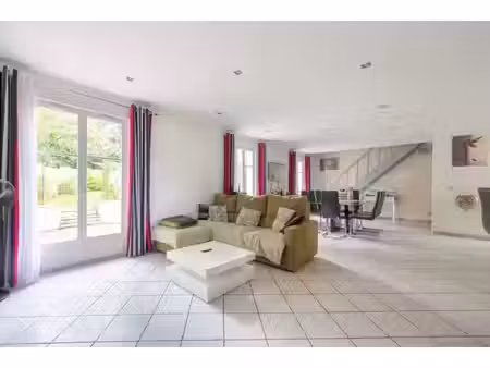 vente maison 5 pièces 134 m² à arronville (95810)  375 000 €