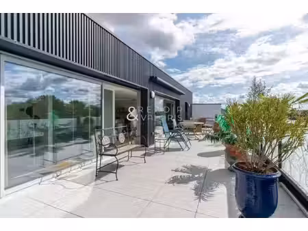 appartement de luxe à vendre dans le quartier saint pierre-rené ii
