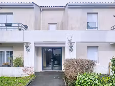 appartement saint jean d angely 2 pièces 64.06 m2