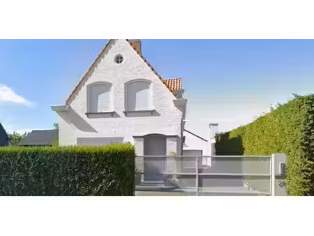 maison agréable en bon état avec 3 chambres - epc c