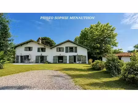 vente maison 14 pièces 402 m² à urt (64240)  770 000 €
