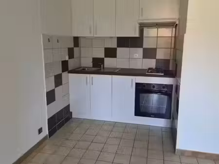 location appartement 1 pièce 25 m² à challes-les-eaux (73190)
