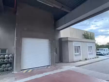 location commerce 300 m² à valence (26000)