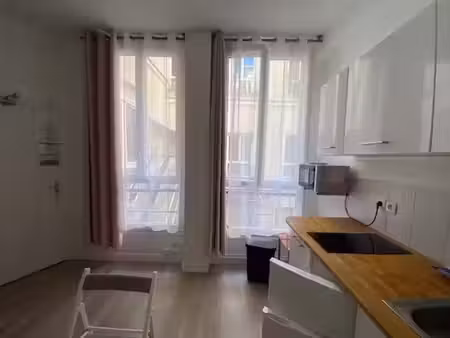 location meublée chambre 1 pièce 14 m² à paris 1er (75001)  1 000 €