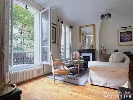 location meublée appartement 2 pièces 35 m² à paris 8ème (75008)  1 800 €