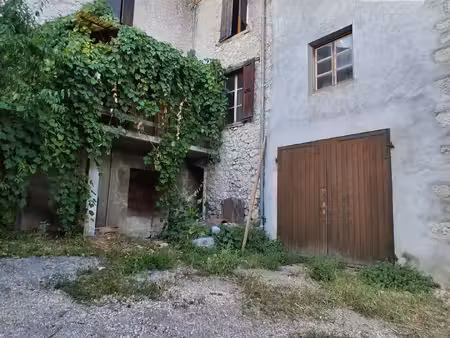maison de village avec garage à lumbin