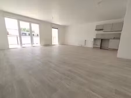 appartement neuf avec grand balcon – chartres