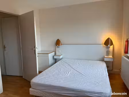 jolie studio meublé à louer