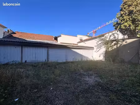 parking/box 19 m² lyon 5ème