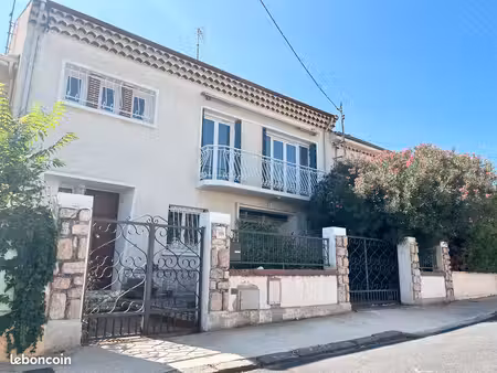 t5 avec jardin & garage- quartier arenes- beziers