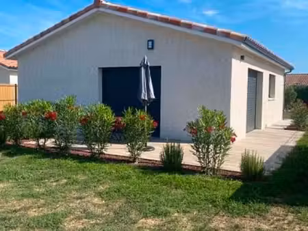 ★ revel villa neuve t3 meublee avec clim  terrasse et jardin ★