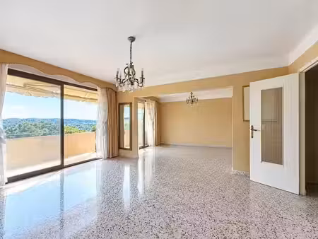vente appartement 4 pièces 92 m² à grasse (06130)  249 000 €