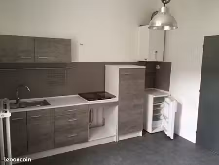 appartement t1 34m2 avec grande terrasse